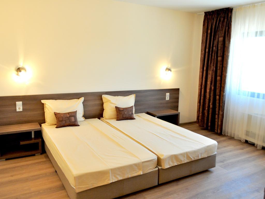 Yustina Villas Guest House ห้อง รูปภาพ
